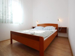 Apartments Derencinovic Baska (Island Krk)