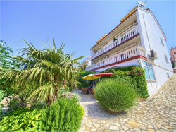 Apartamenty Villa Vesna - Family apartments Crikvenica